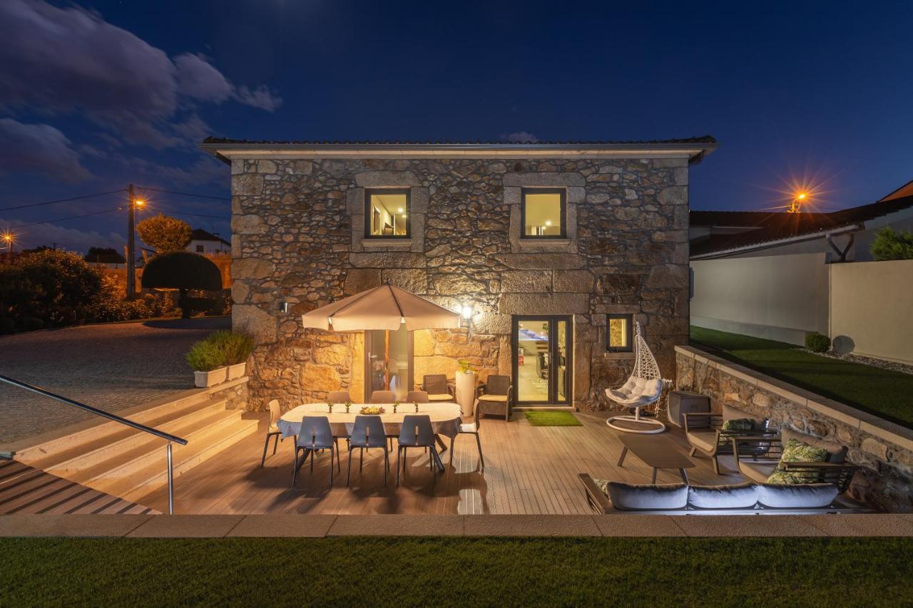 O Cervo Charm House Villa วีลาโนวา เด เซอร์เวย์รา ภายนอก รูปภาพ